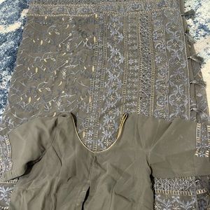 Grey georgette saree. NEW never worn